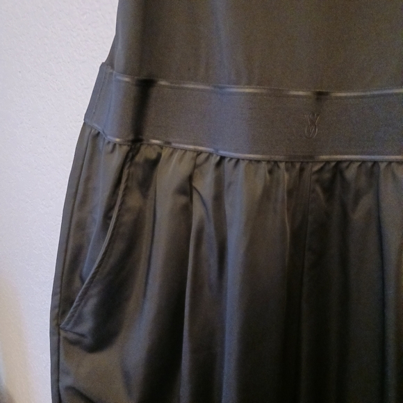 Victoria's Secret Satin Halter Jumpsuit- Size XLarge -EUC $128 retail - Picture 8 of 11